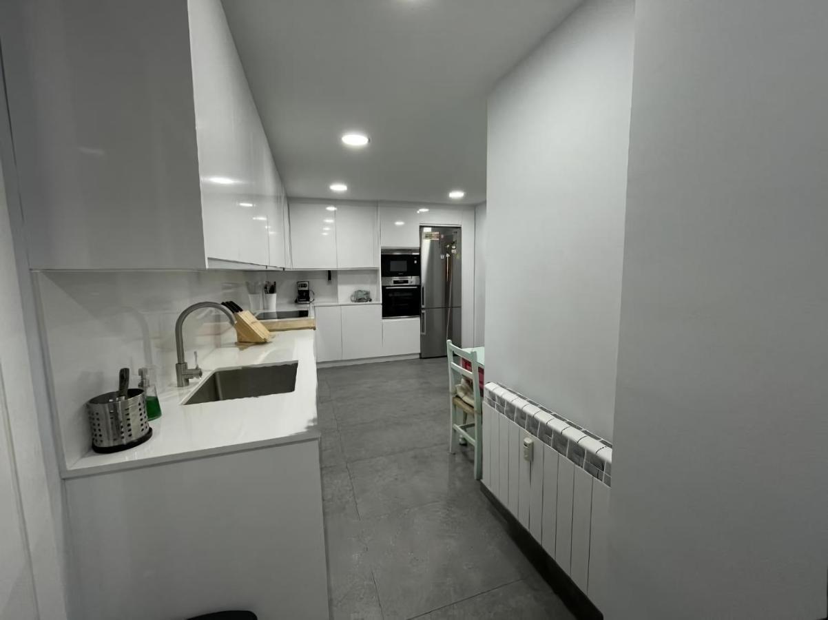 Amplio Y Moderno Piso De 4 Habitaciones Y Terraza ปอนเตเบดรา ภายนอก รูปภาพ