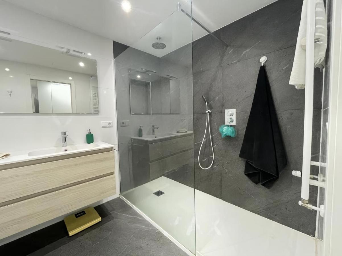 Amplio Y Moderno Piso De 4 Habitaciones Y Terraza ปอนเตเบดรา ภายนอก รูปภาพ